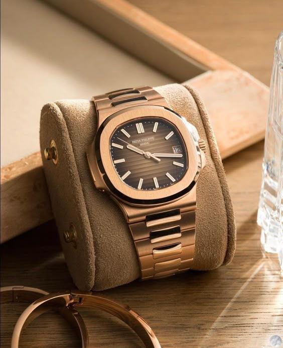 Patek Philippe A-Quality Luxury Wristwatch